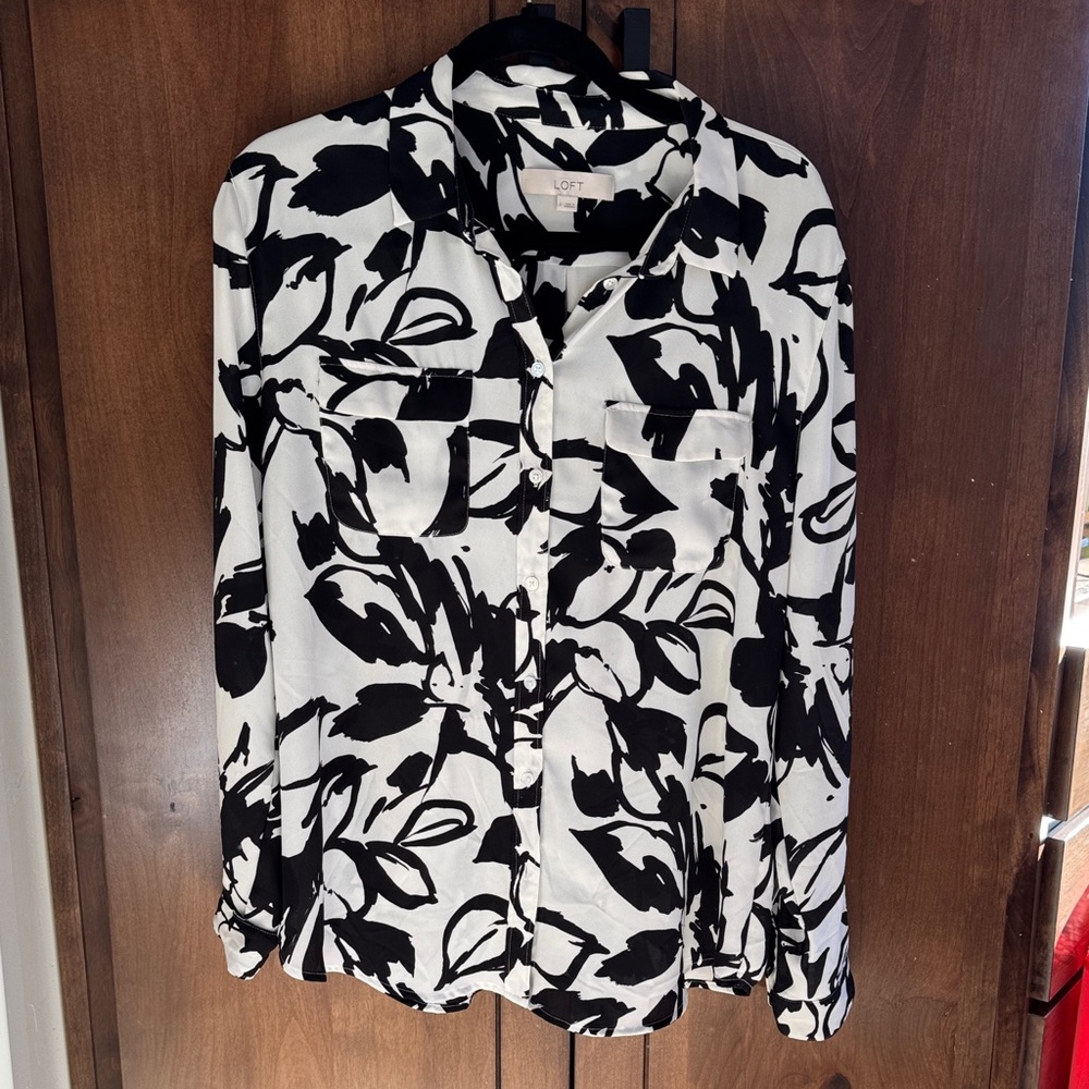 LOFT Black and White Monochrome Abstract Button Down Shirt